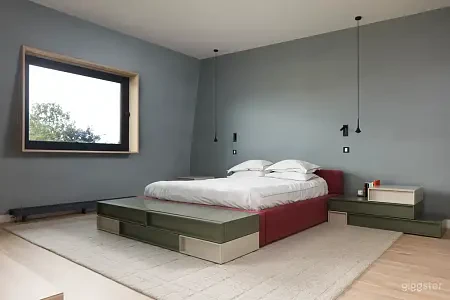 b87d37a6-2d52-4380-8249-1780504f7d90