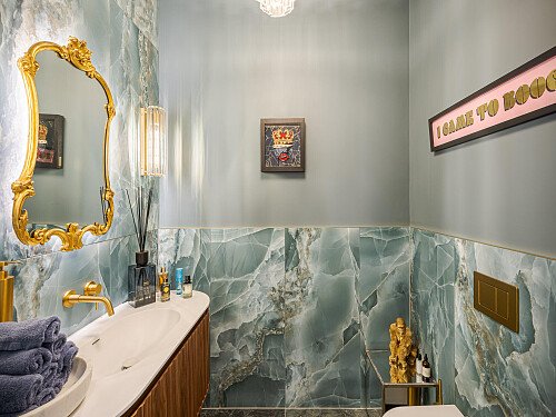 Location Creation: Wynn House: Downstairs loo