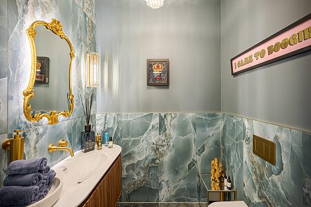 Location Creation: Wynn House: Downstairs loo