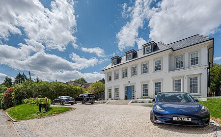 Location Creation: Wynn House: Front of prop  (1)