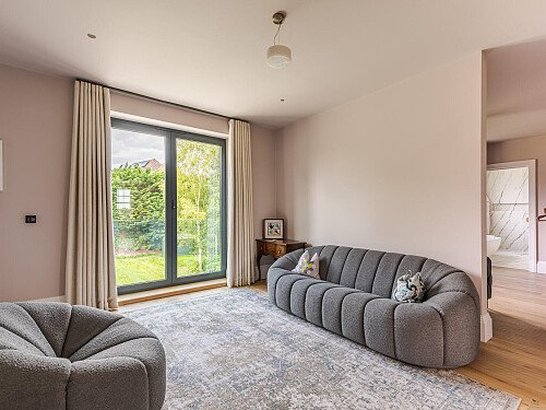 Location Creation: Wynn House: Master anteroom