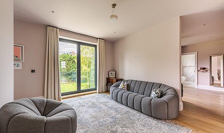 Location Creation: Wynn House: Master anteroom