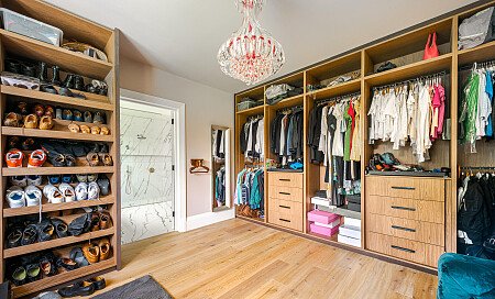 Location Creation: Wynn House: Master Dresser