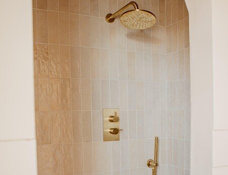 Utility Shower 22