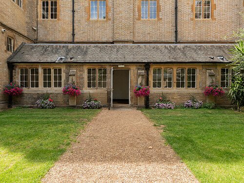 Kitchen_Studio_Hire_London_Exterior001