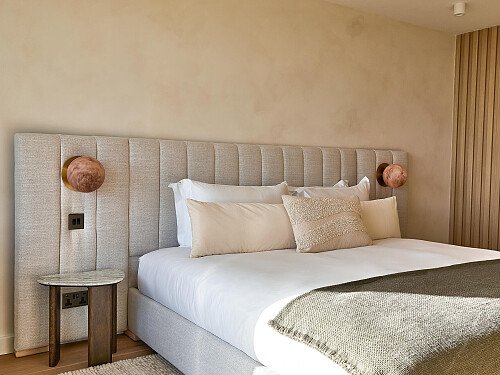 DKollection_TheCliff_1919_Final copy