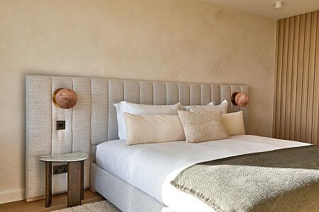 DKollection_TheCliff_1919_Final copy