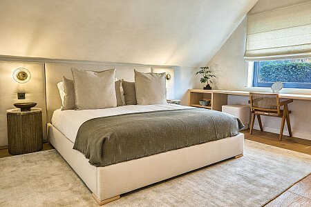 DKollection_TheCliff_1998_Final copy