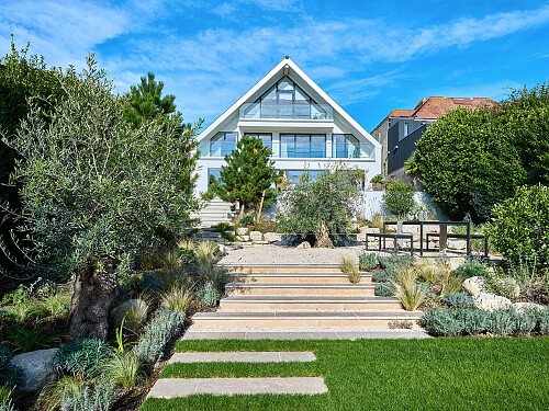 DKollection_TheCliff_Unretouched_0359 copy 2