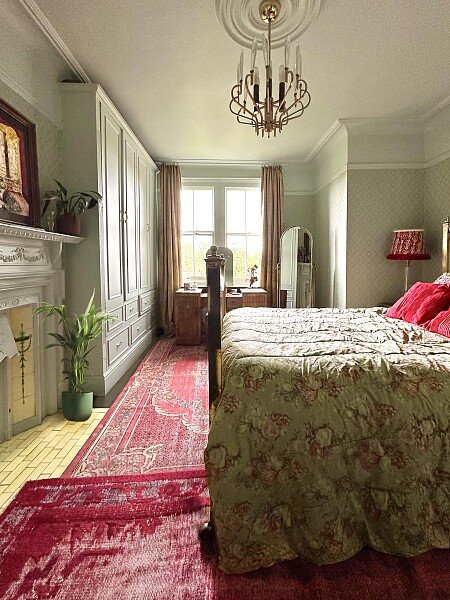 6 Green Vintage Bedroom