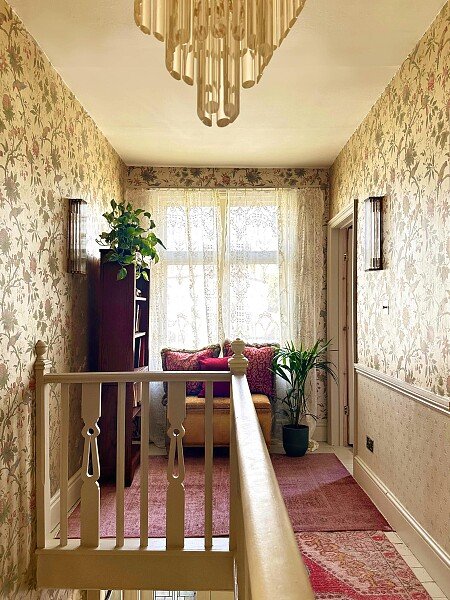 8 Hallway Landing Cosy Corner