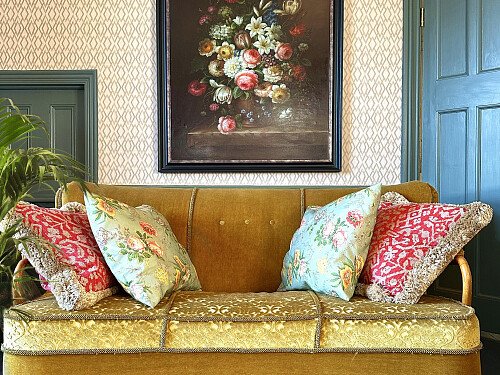 9 Reception Room Sofa