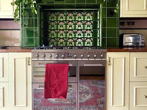 10 Kitchen Green Vintage Tile Cooking Area