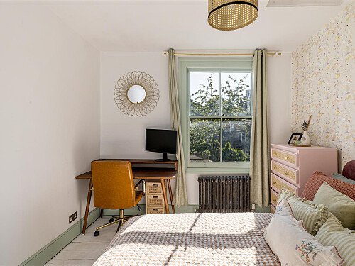 AJBaH1zSzUqgD2-IFjrxLw