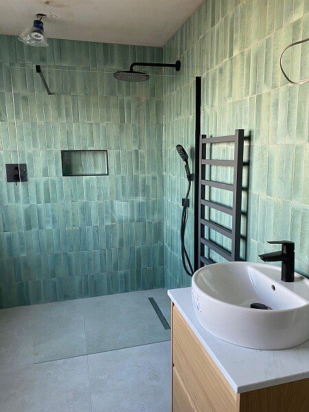 MOSSWAY.BEDROOM 5 ENSUITE