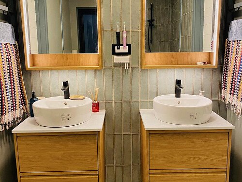 MOSSWAY.JACK JILL ENSUITE