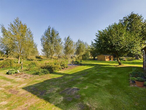 CAM03441G0-PR0108-STILL033