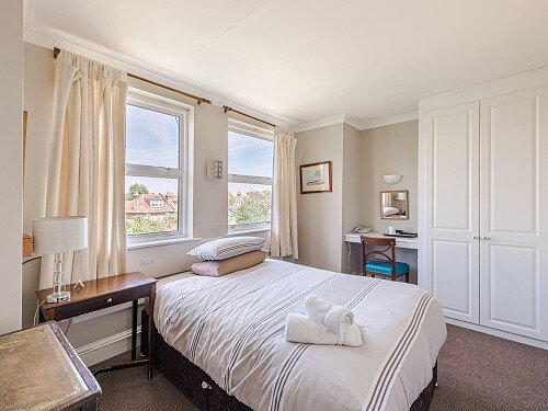 Location Creation Website 30: Brook Hotel: Double bedroom