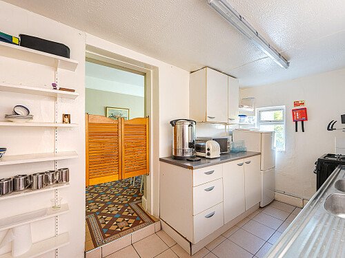 Location Creation Website 30: Brook Hotel: Kitchen  (1)