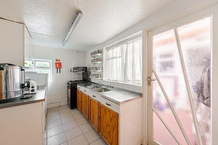 Location Creation Website 30: Brook Hotel: Kitchen  (2)