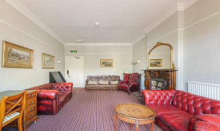 Location Creation Website 30: Brook Hotel: Sitting room  (1)