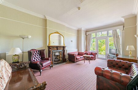 Location Creation Website 30: Brook Hotel: Sitting room