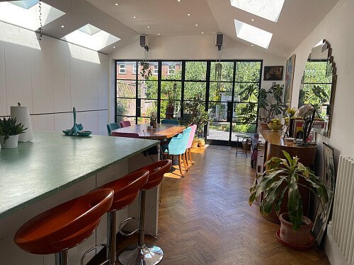 1E407219-A3A1-4631-8B8A-9F95C430D821_1_105_c