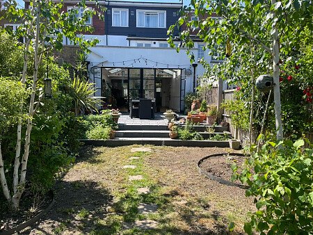 3C774848-B26F-4D62-BF71-E44947A2B129_1_105_c