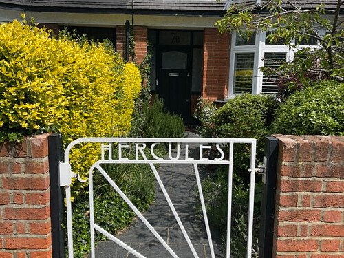 53B2A898-9355-466D-9EE1-90D81E812C7C_1_105_c