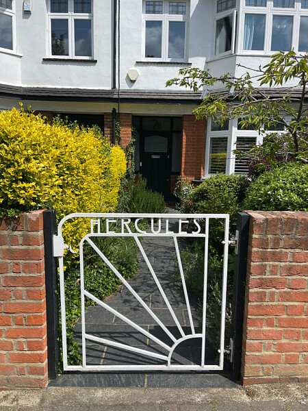 53B2A898-9355-466D-9EE1-90D81E812C7C_1_105_c