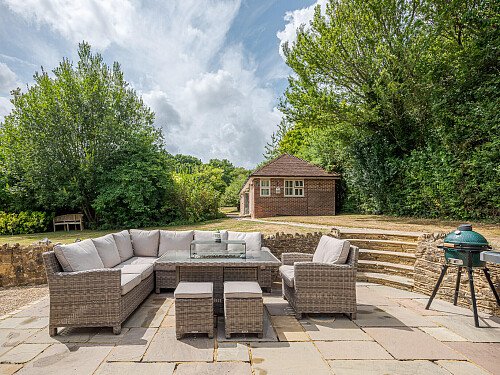 Location Creation: Alfold House: Garden seating