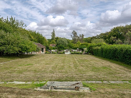 Location Creation: Alfold House: Garden