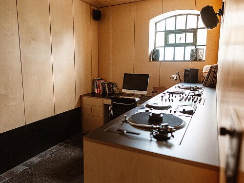 Image for Location 1970