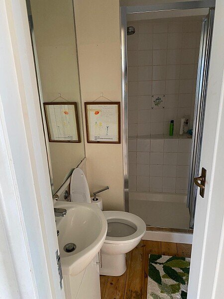 Bayfield upstairs shower