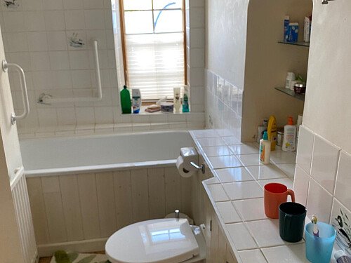 Bayfield upstairs bathroom