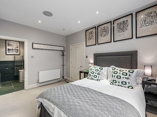 Location Creation: Cranley Place SW7: Bedroom  (1)