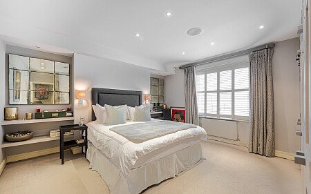 Location Creation: Cranley Place SW7: Bedroom