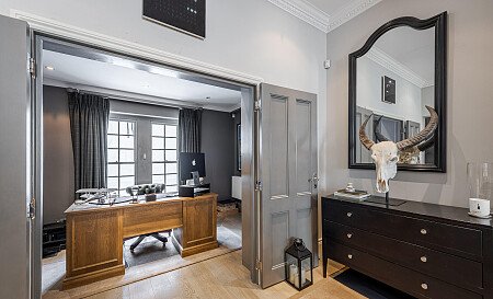 Location Creation: Cranley Place SW7: Desk