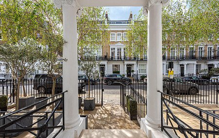 Location Creation: Cranley Place SW7: Exterior  (2)