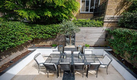Location Creation: Cranley Place SW7: Garden dining