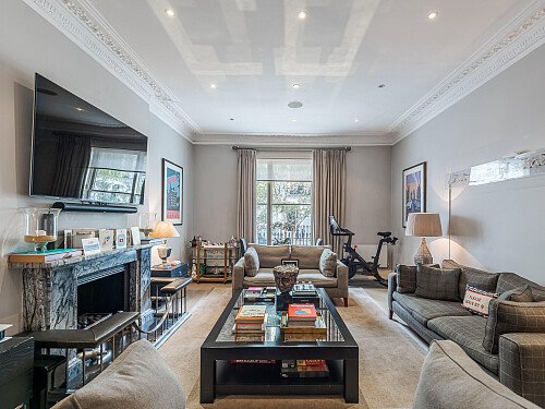 Location Creation: Cranley Place SW7: Sitting room  (2)