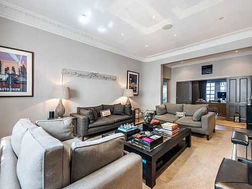 Location Creation: Cranley Place SW7: Sitting room