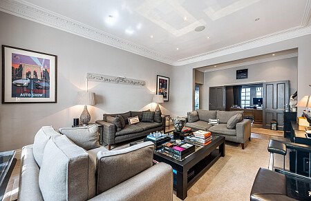 Location Creation: Cranley Place SW7: Sitting room