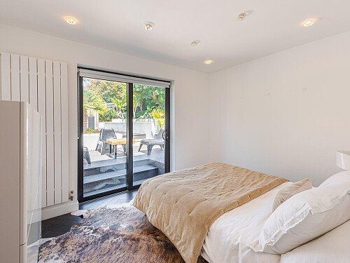 Location Creation: Hove House: bedroom (1)