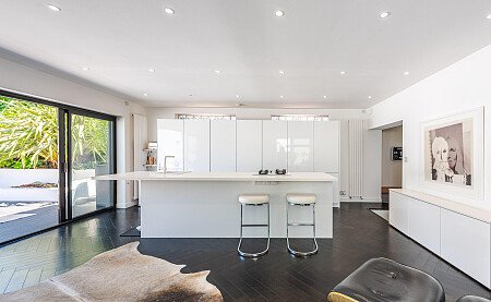 Location Creation: Hove House: Kitchen island  (2)