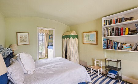 Location Creation: St Peter's Square: Bedroom  (2)