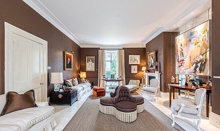 Location Creation: St Peter's Square: Formal sitting room  (3)