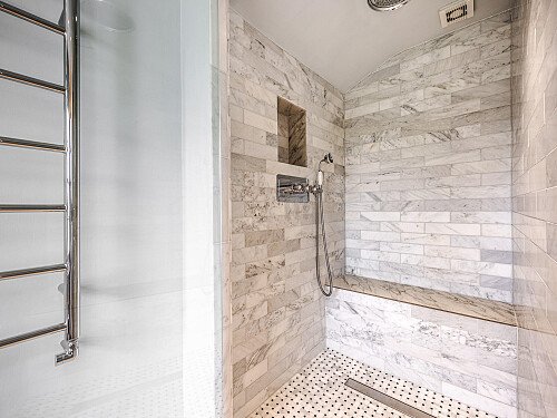 Location Creation: St Peter's Square: Shower