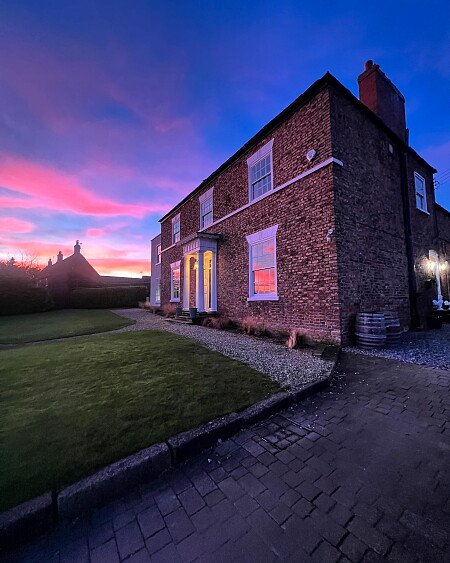 73F4E15E-60F9-40EB-9BB9-A3079706737A