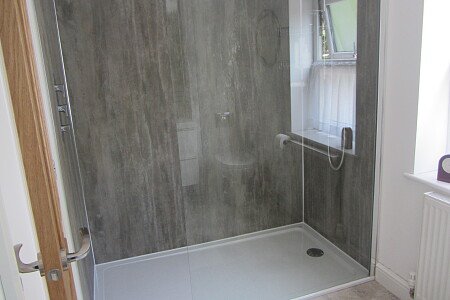 IMG_11-02 En-suite